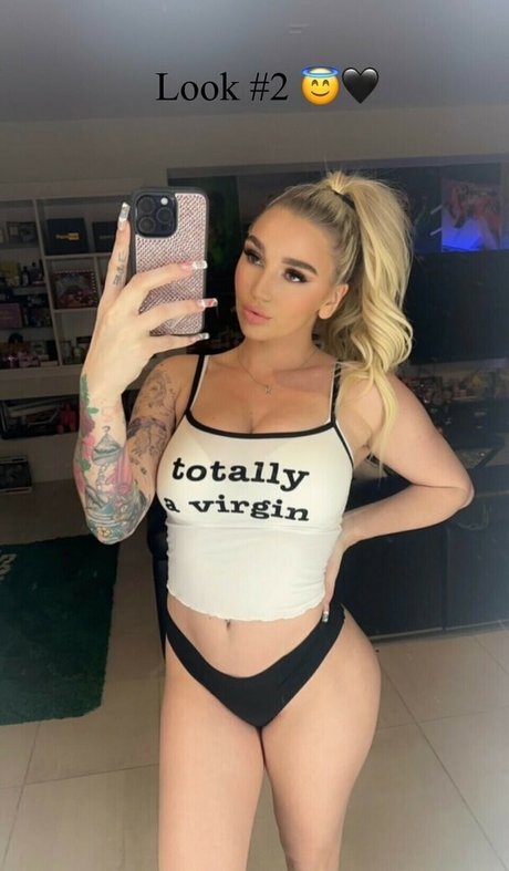 Kendra Sunderland