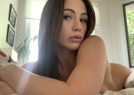 Officialannamatthews