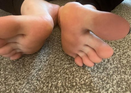 Elliemaesfeet