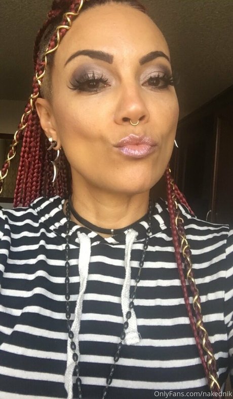 Nakedintelligenceraw