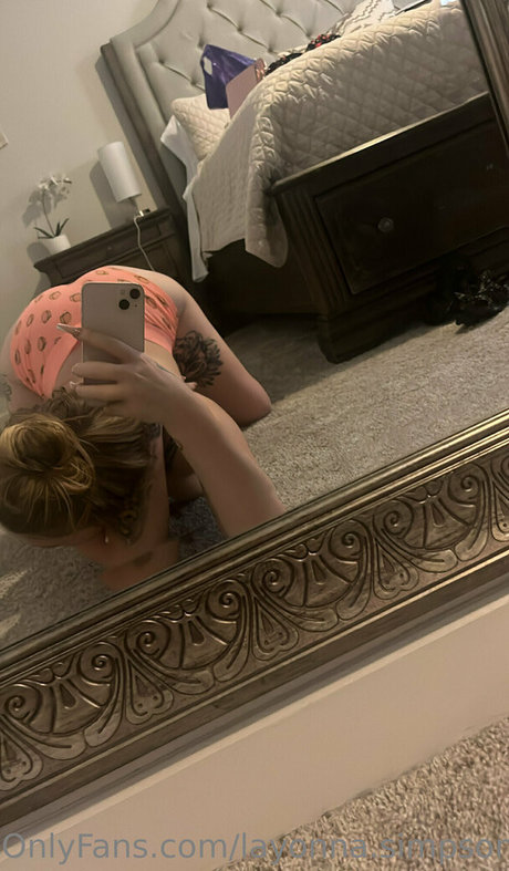 Foto di nudo di fuga di OnlyFans di Layonna Simpson