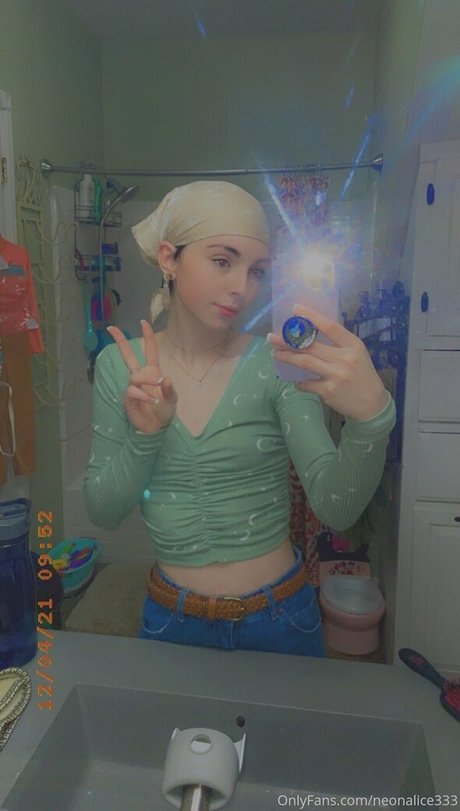 Neonalice333