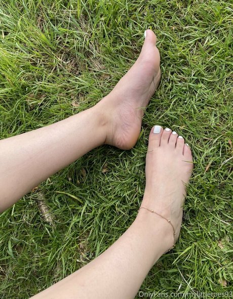 Mylittletoes93