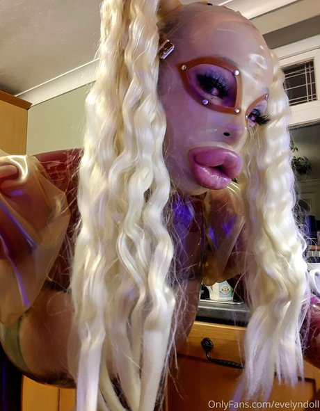 Evelyndoll