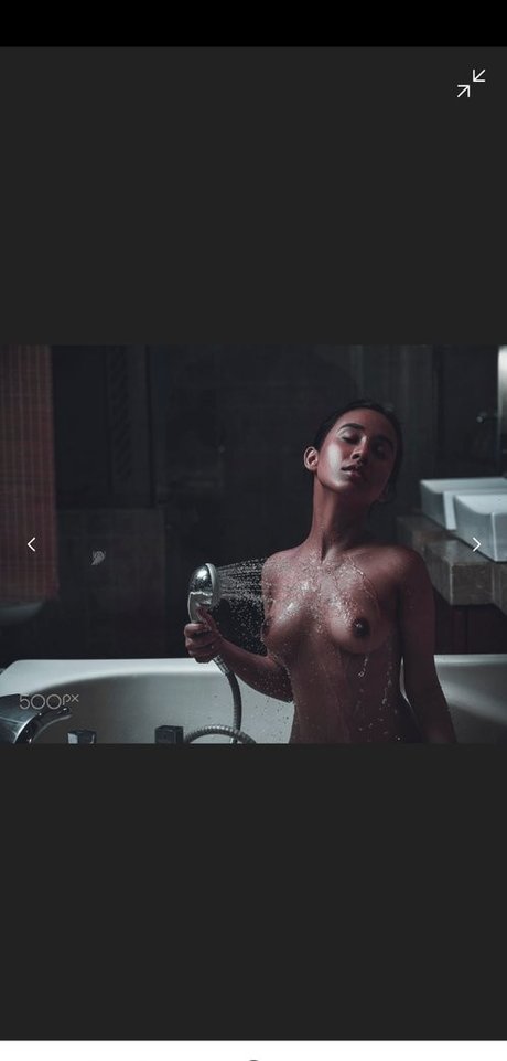 Foto di nudo di fuga di OnlyFans di Yajnaseni