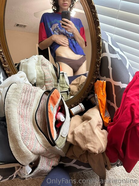 Foto di nudo di fuga di OnlyFans di Frankieonline