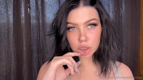Sweetthoneyy