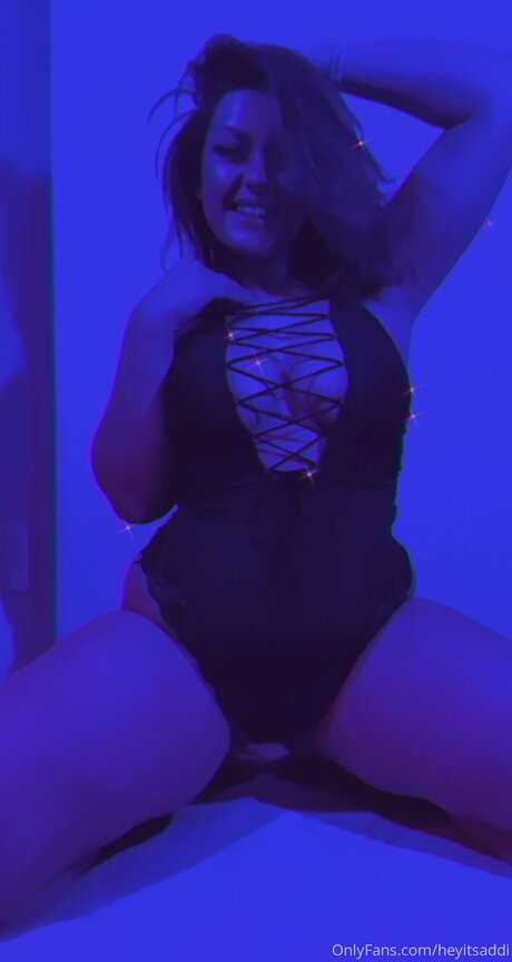 Foto di nudo di fuga di OnlyFans di Heyitsaddi