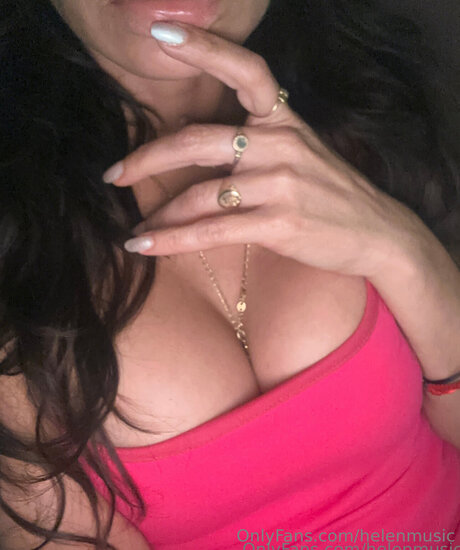 Foto di nudo di fuga di OnlyFans di Helenmusic