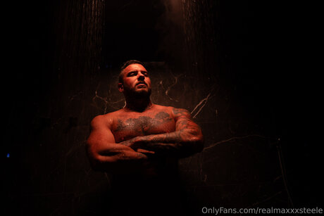 Realmaxxxsteele