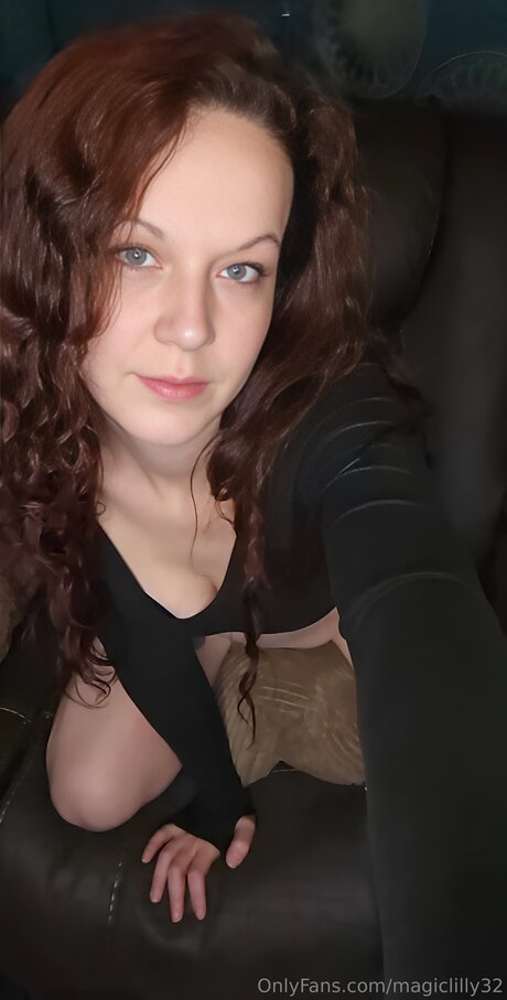 Magiclilly32