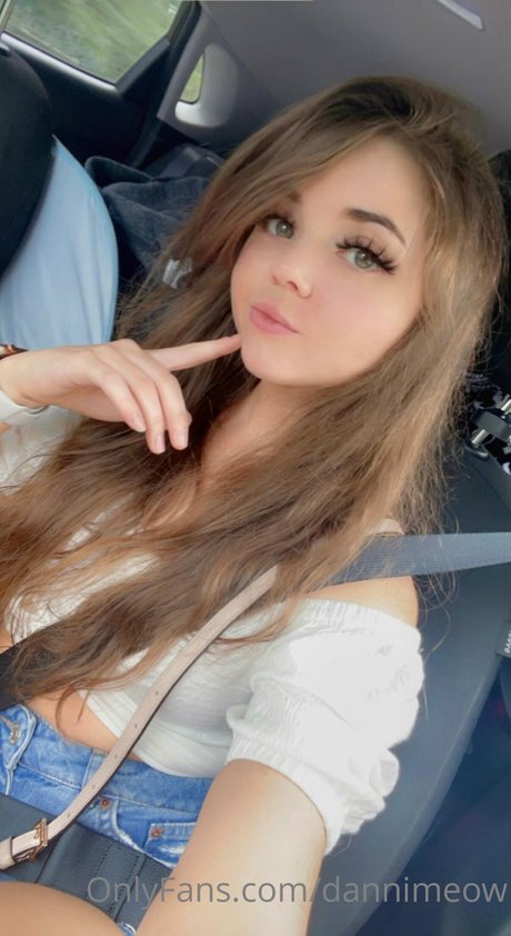 Danni Meow