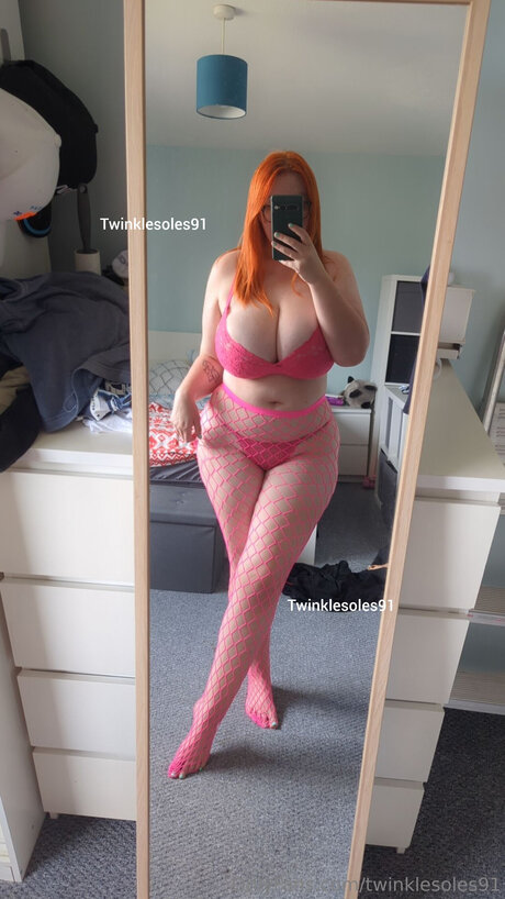 Foto di nudo di fuga di OnlyFans di Twinklesoles91