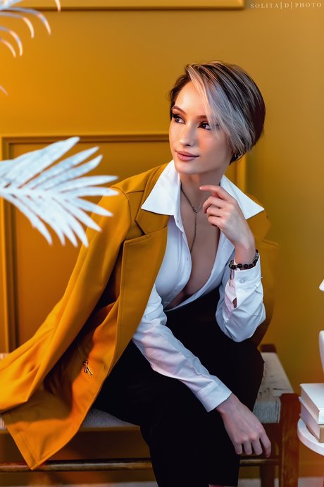 Thedaberrytwins Alex And Leah