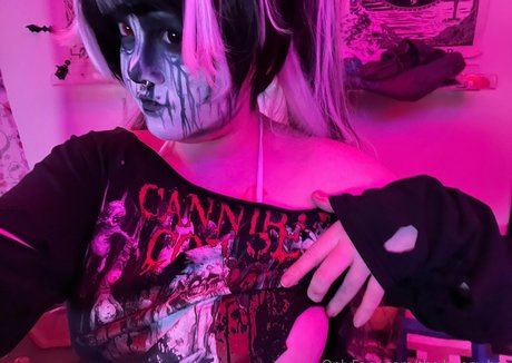 Foto di nudo di fuga di OnlyFans di Zomcel