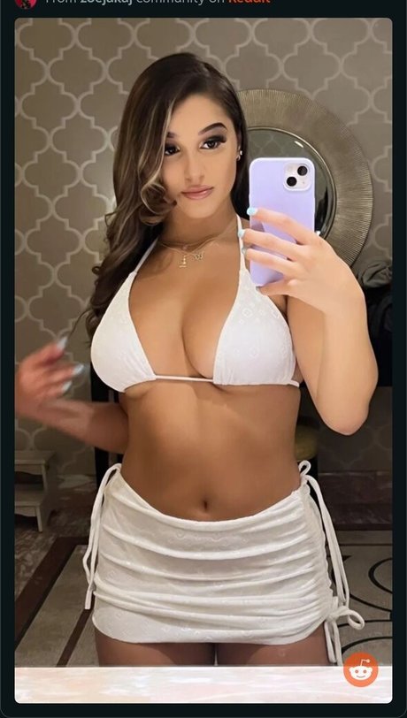 Foto di nudo di fuga di OnlyFans di Zoe Jakaj