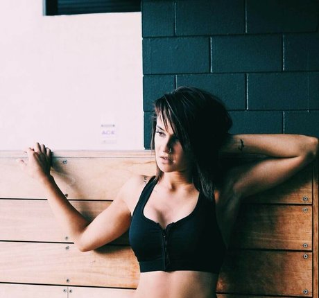 Dakota Kai
