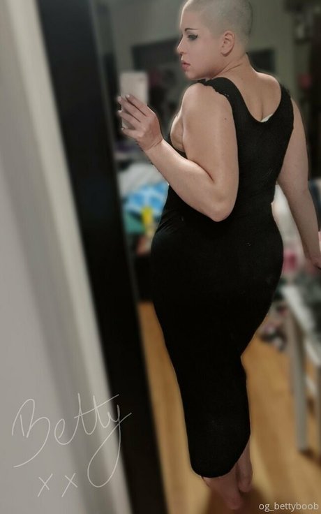 Foto di nudo di fuga di OnlyFans di Ogbettyboobfree