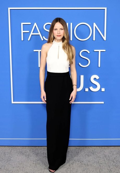 Halston Sage