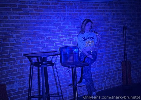Snarkybrunette