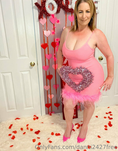 Danni2427free