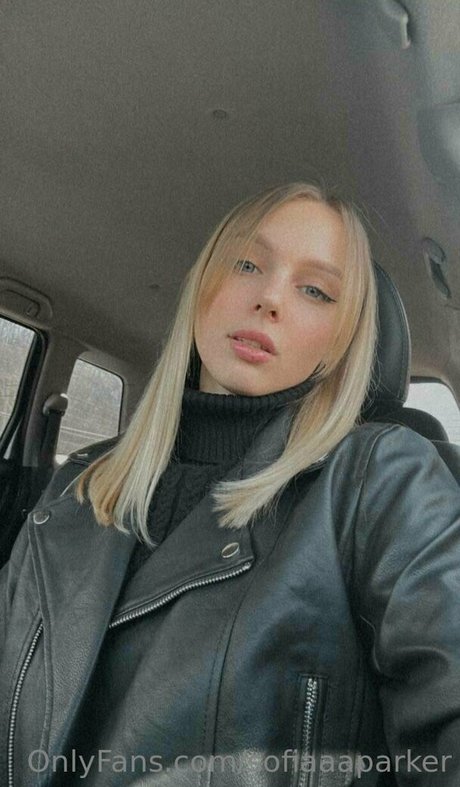 Foto di nudo di fuga di OnlyFans di Sofiaaaparker