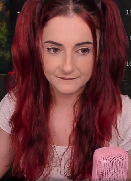 Anniefuchsia