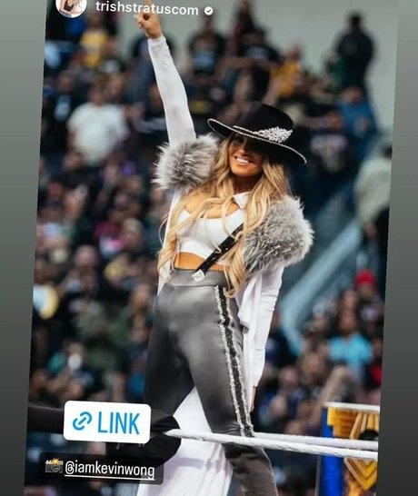 Trish Stratus