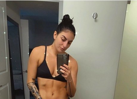 Sonya Deville