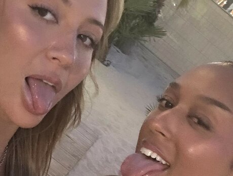 Kiwi Stunner Tasmyn Rose