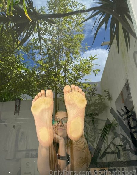 Dollfeetbabe7