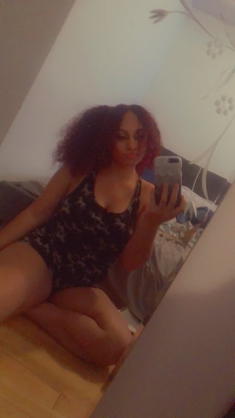 Leonna Ampamp Cherry 