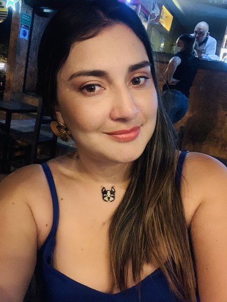 Foto di nudo di fuga di OnlyFans di  Leo