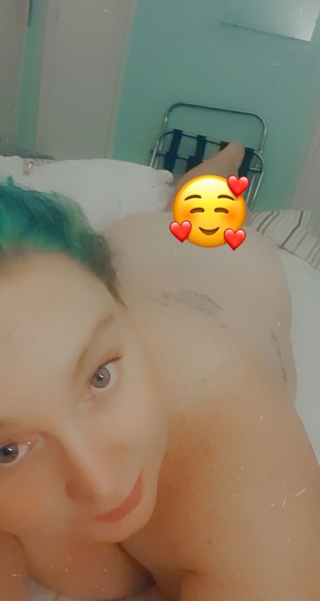Foto di nudo di fuga di OnlyFans di Leesa Lust