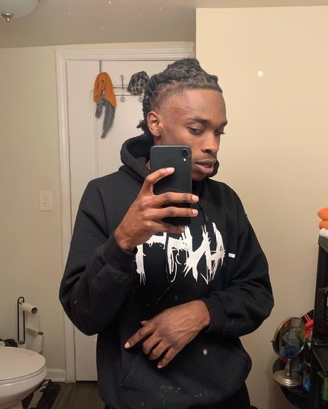 Foto di nudo di fuga di OnlyFans di Big Dick Willie