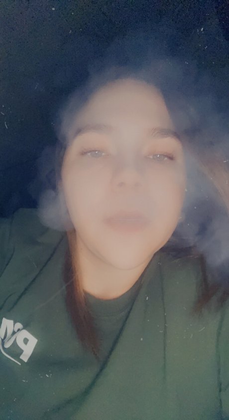 Foto di nudo di fuga di OnlyFans di Lilmama