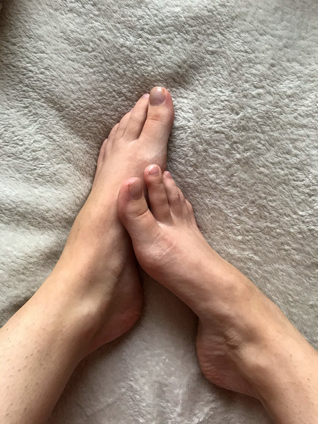 Lous Feet