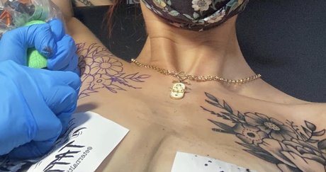 Foto di nudo di fuga di OnlyFans di Marley Jean