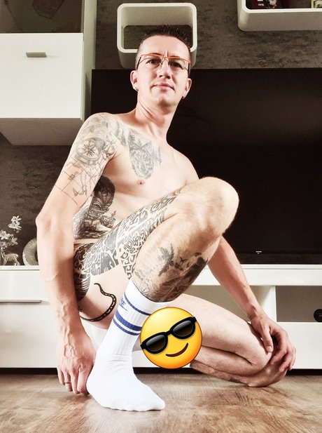 Foto di nudo di fuga di OnlyFans di Xxxnakedgay