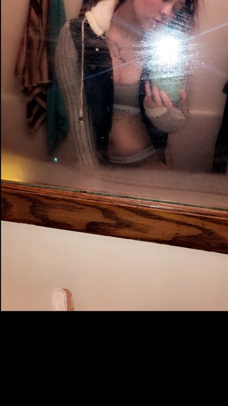 Foto di nudo di fuga di OnlyFans di Melzie