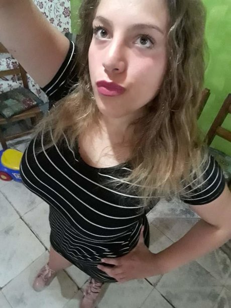 Foto di nudo di fuga di OnlyFans di Mich2199