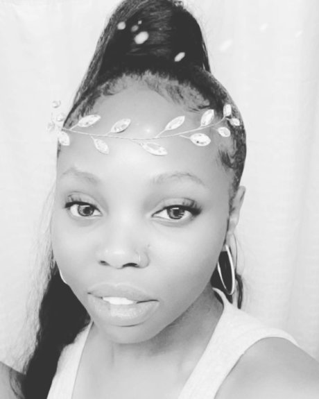 Foto di nudo di fuga di OnlyFans di Exotika