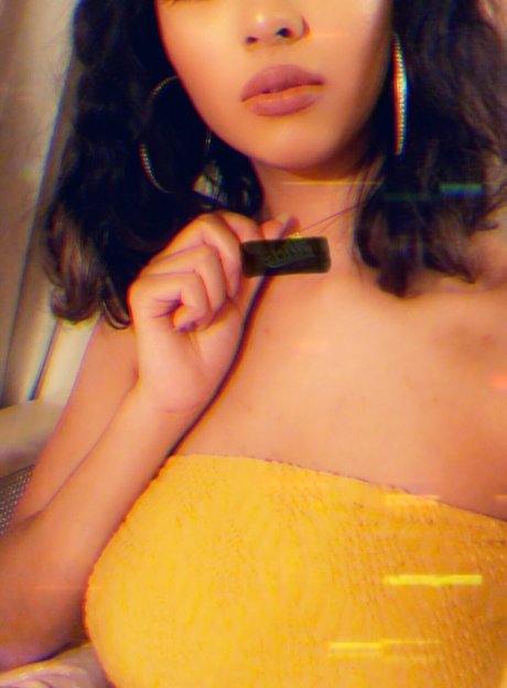 Foto di nudo di fuga di OnlyFans di Ally