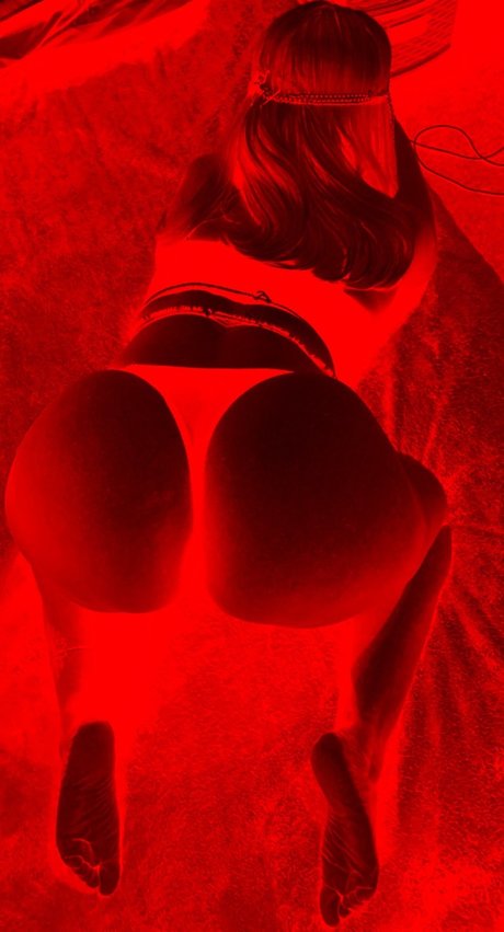 Foto di nudo di fuga di OnlyFans di The Veiled King 