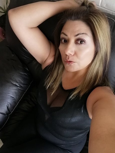 Foto di nudo di fuga di OnlyFans di Mayte