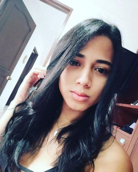 Foto di nudo di fuga di OnlyFans di Marilyn Voss