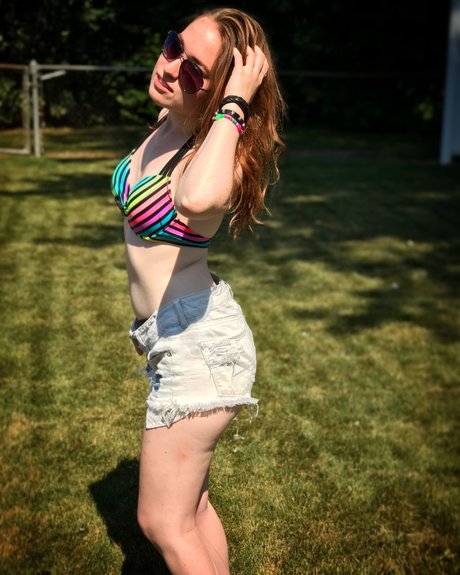 Foto di nudo di fuga di OnlyFans di Court