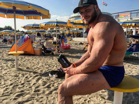 Foto di nudo di fuga di OnlyFans di Musclebeast