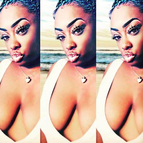 Foto di nudo di fuga di OnlyFans di Mzvon2u