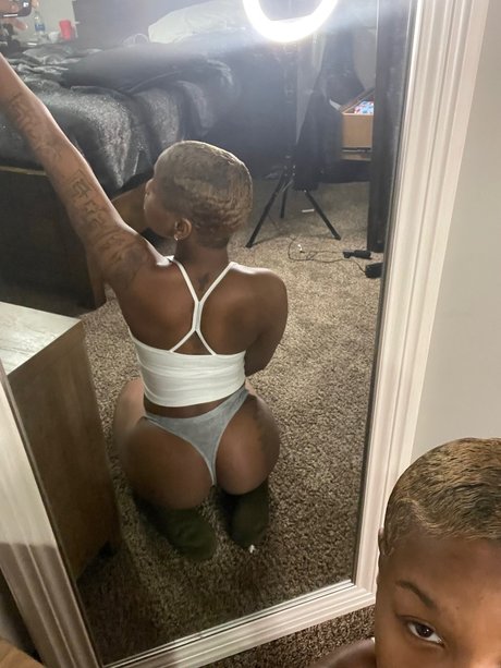 Foto di nudo di fuga di OnlyFans di Sheilah Grey